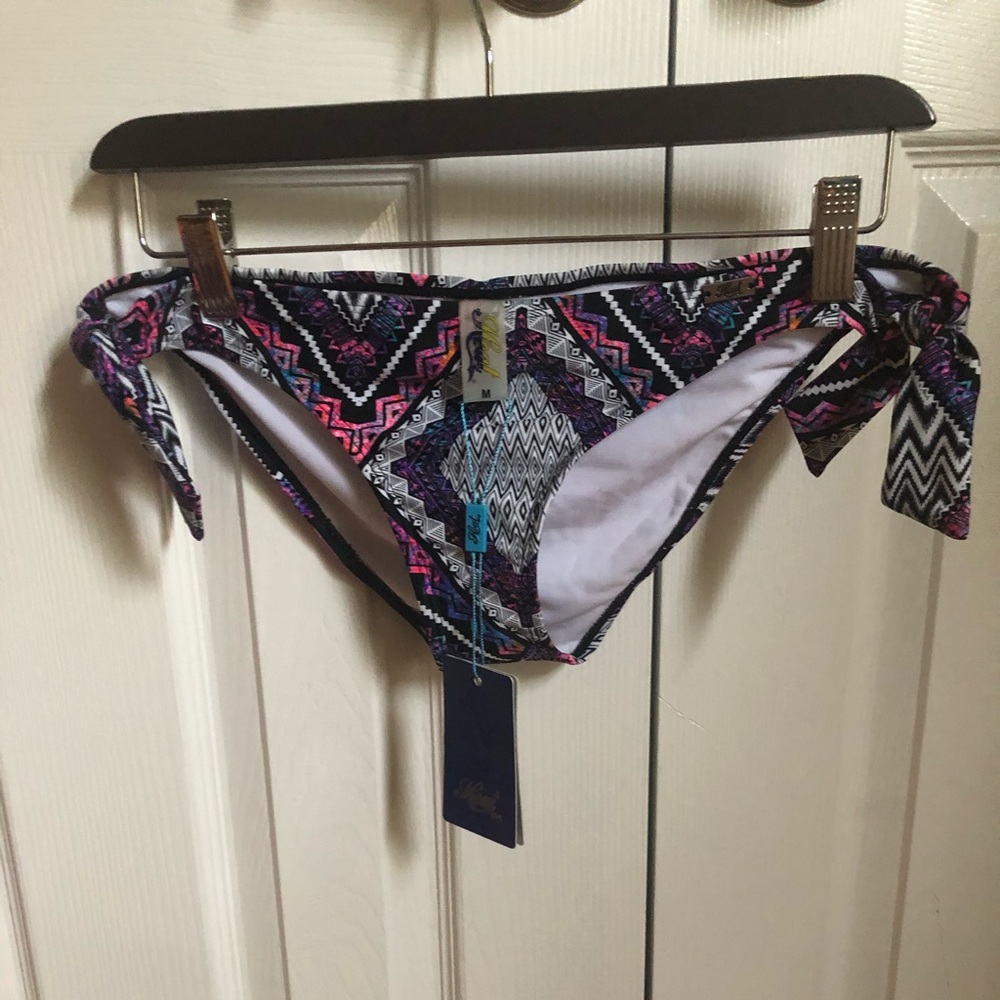 Bathing Suit - Picture 3 of 4